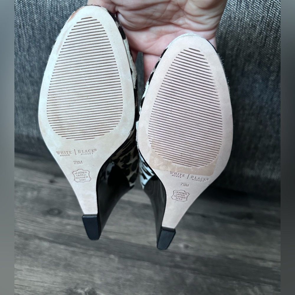 White House | Black House Willow Calf Hair Leopard Print Wedge Heels SZ 7.5 - Picture 10 of 14